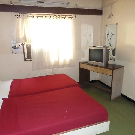Hotel Sadanand Sangli Екстер'єр фото