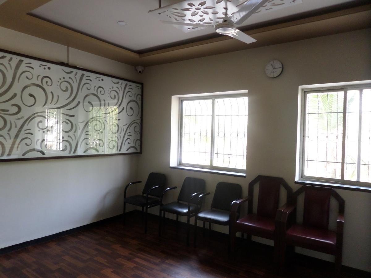 Hotel Sadanand Sangli Екстер'єр фото