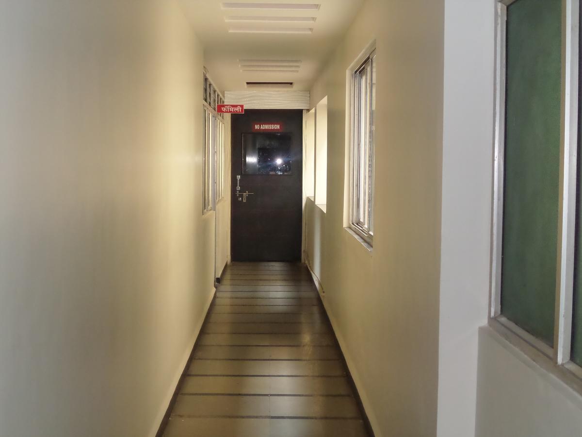 Hotel Sadanand Sangli Екстер'єр фото