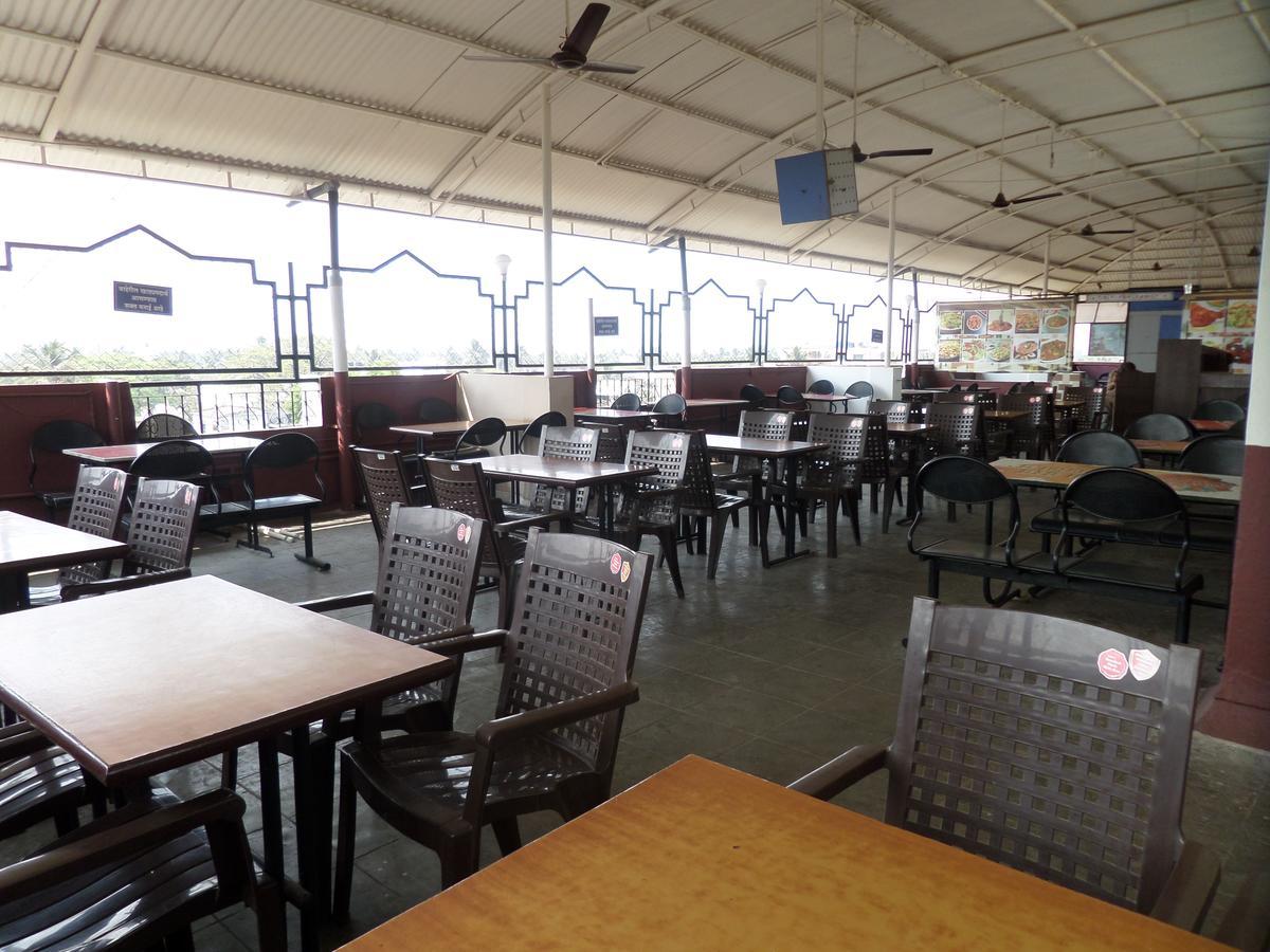 Hotel Sadanand Sangli Екстер'єр фото